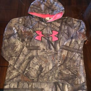 Under armor Camo & pinksweatshirt ladies large